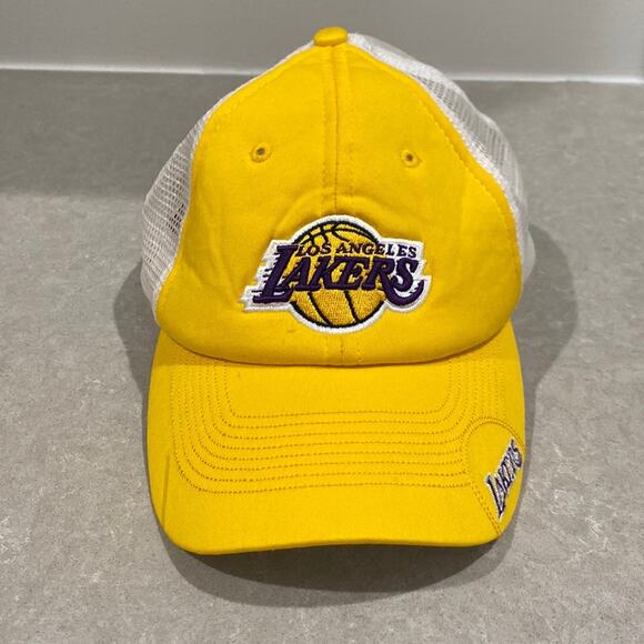 Vintage LA Lakers NBA Trucker Hat - Picture 1 of 9